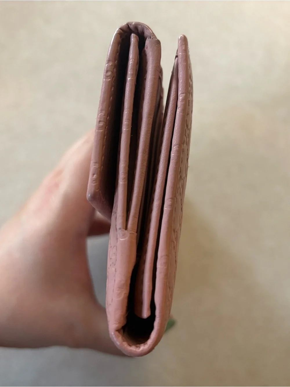 Gucci Blush Pink Embossed GG Leather Wallet - Picture 2 of 10